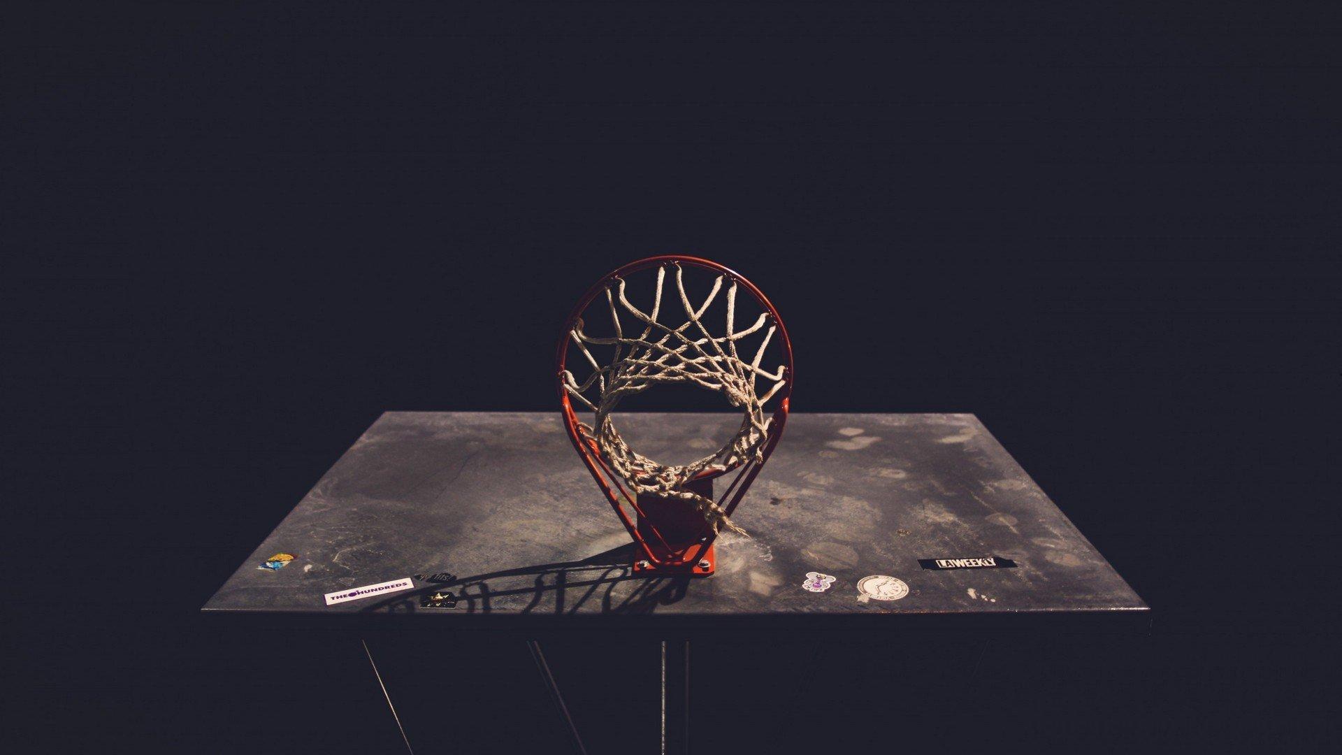 篮球传奇之争,约基奇进攻能力被高估?雷霆防守策略成关键试金石