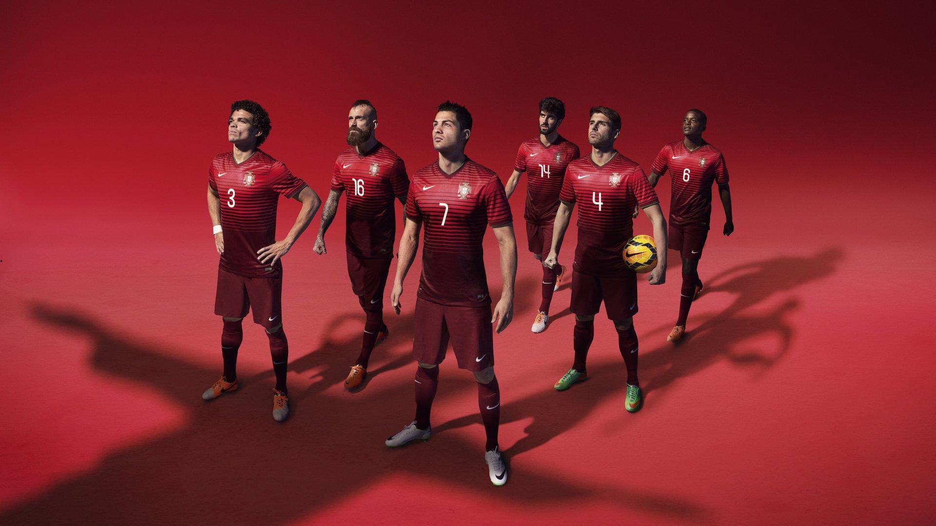 老友重聚，冠军湖人核心浓眉与四位教练组成员，如今共铸独行侠新篇章